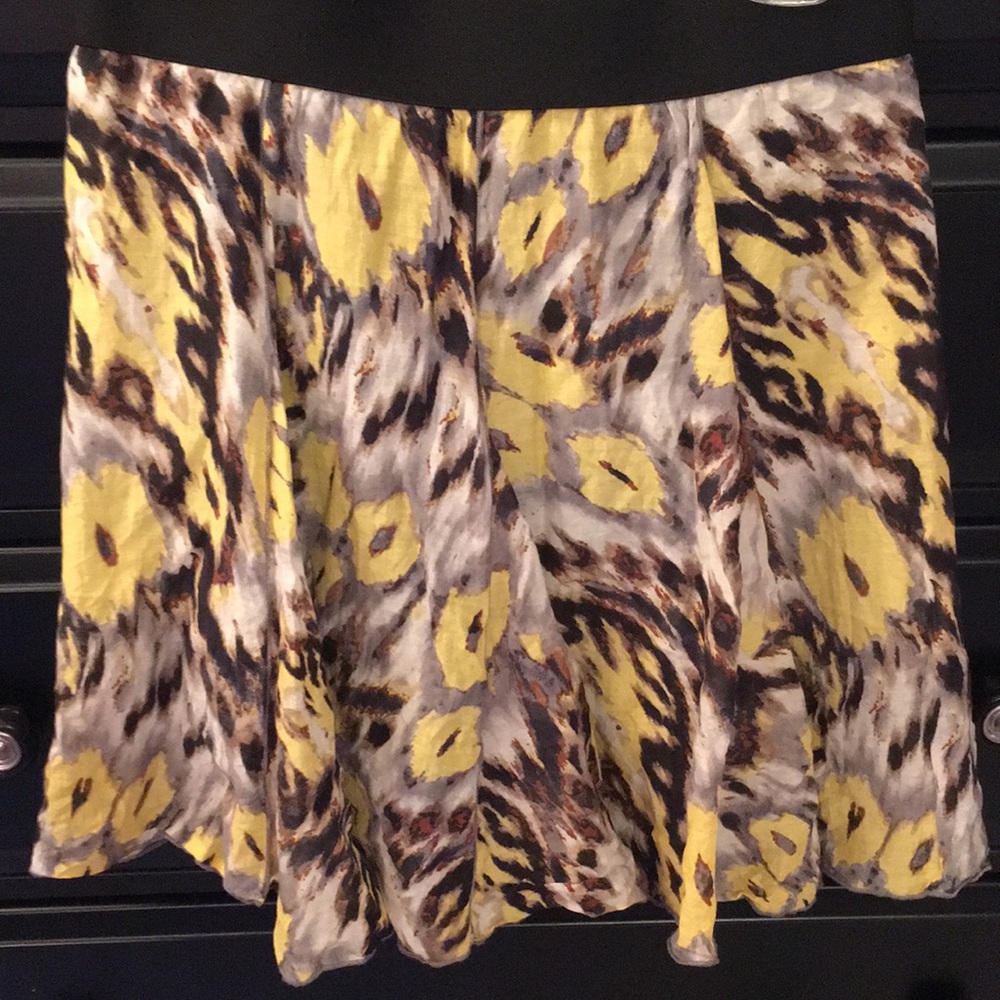Pretty, artsy skirt
